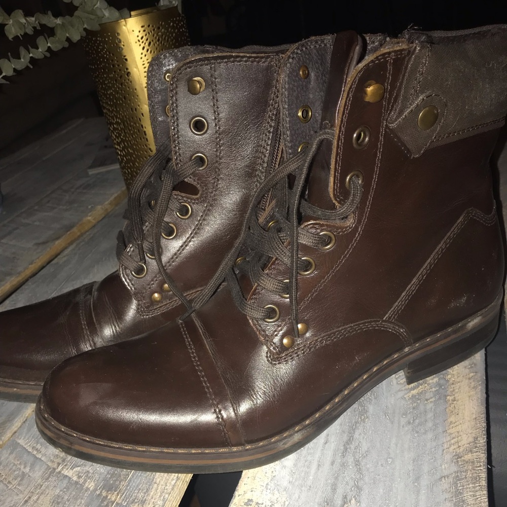 Men’s leather boots